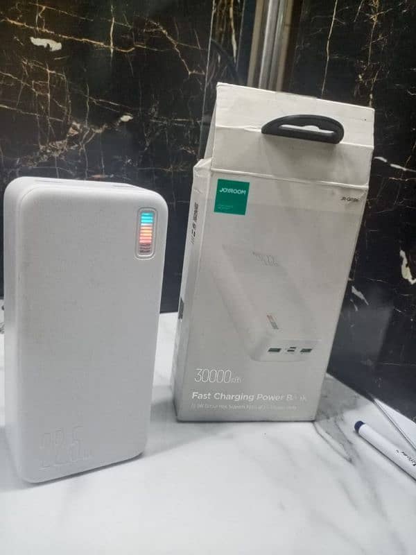 Joeyroom power bank 30000 mah 0