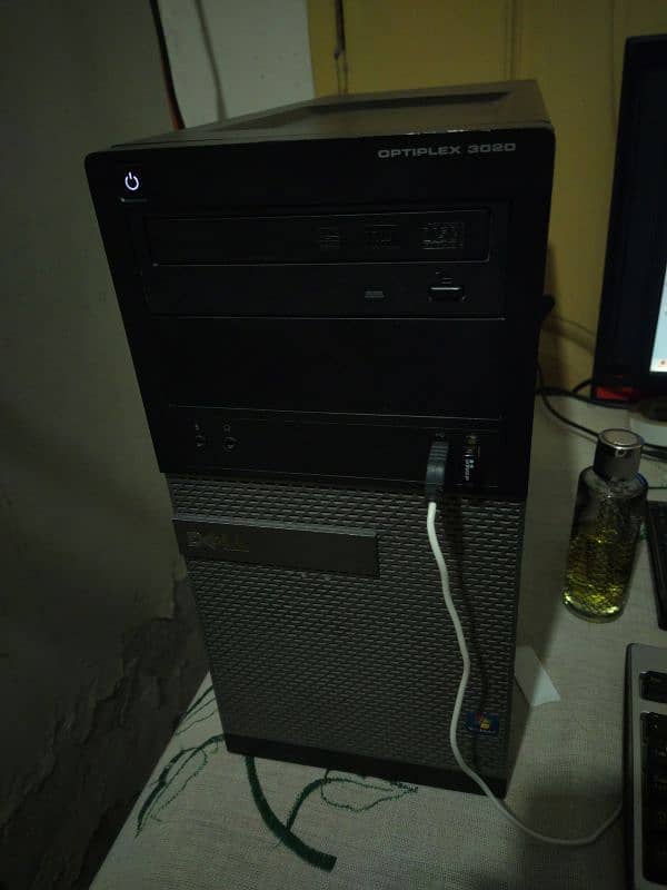 Gaming PC core i5 4th gen with 2Gb builtin gpu 0