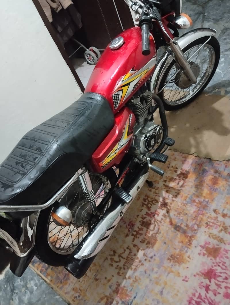 Honda CG 125 2020 13