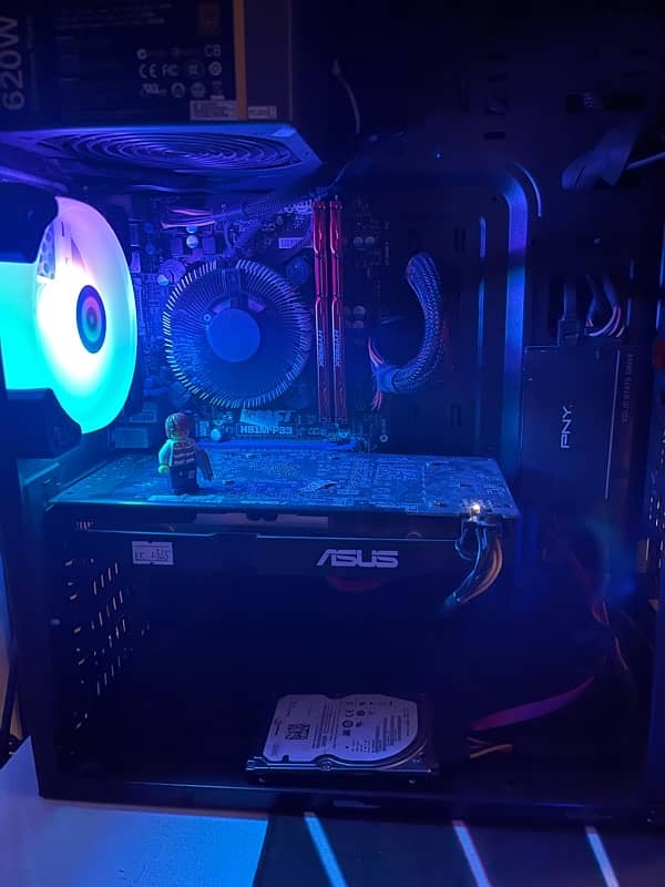 Gaming PC (Custom build) 1