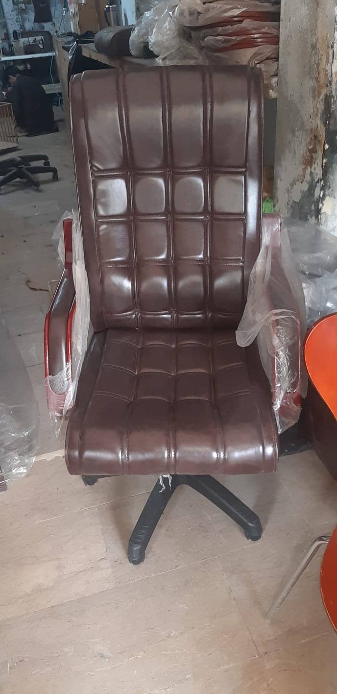 Office Chairs/Leather Chairs/ Visitor Chairs| Wooden Chairs 4