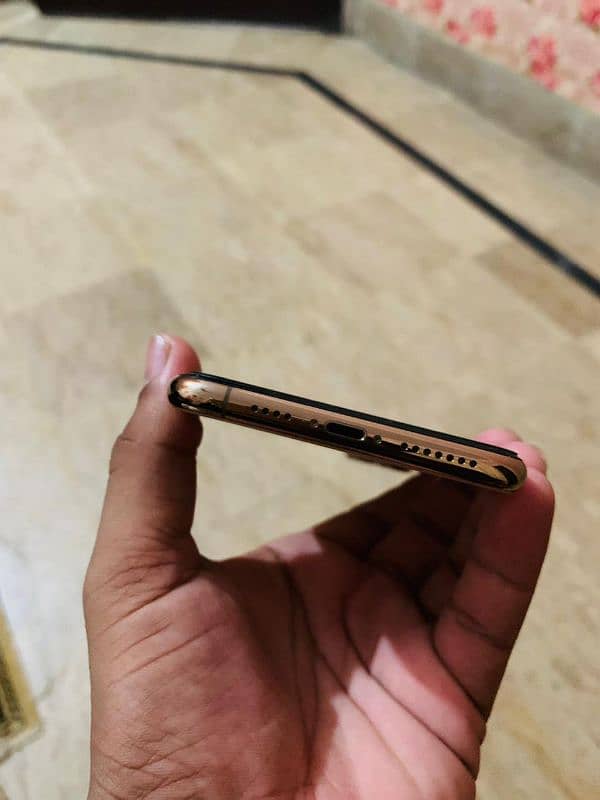 iphone 11 Pro Max 256GB NON PTA 5