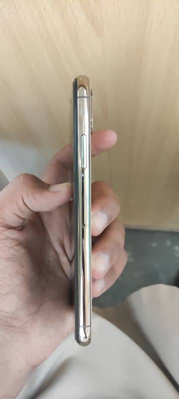 iPhone Xs non PTA 3