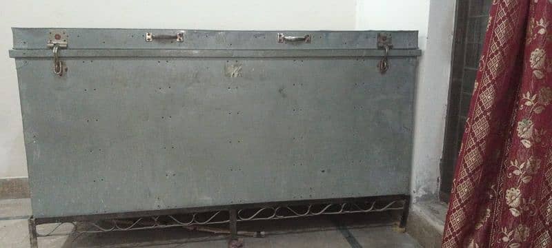 Steel Trunk Box 1