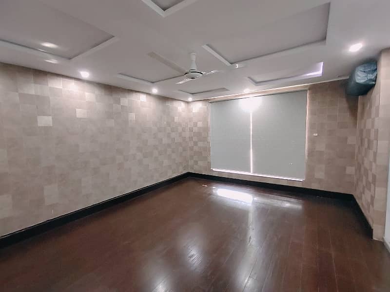 1 Kanal House For Rent In DHA Lahore Phase 7 Near Commercial Area 21