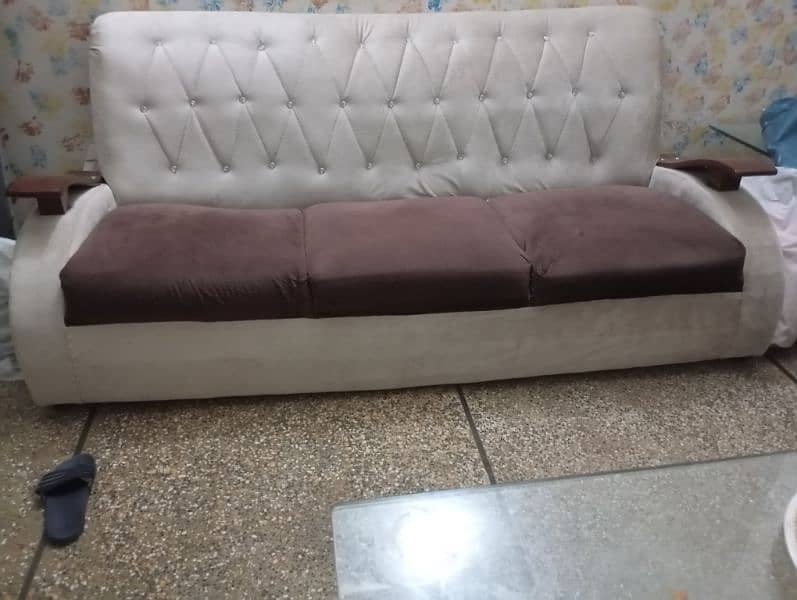 7 setter sofa 2