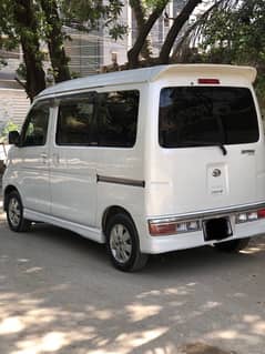 Daihatsu Atrai Wagon 2013