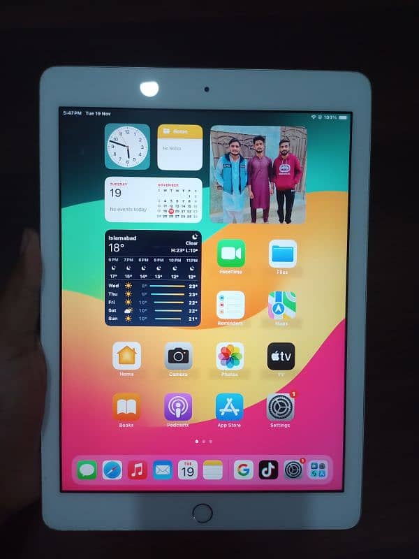 iPad 6th generation 128gb 0