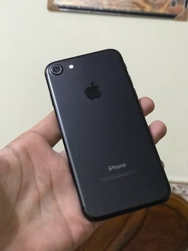 Iphone 7 (Pta Approve 128 GB) 2