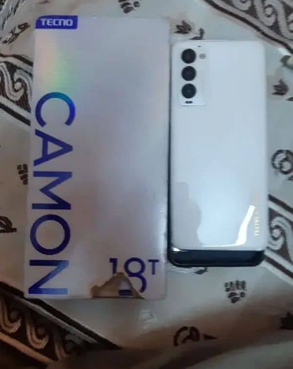 Tecno camon 18t 4