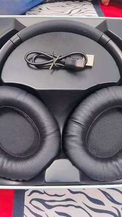 Yolo company KY head phone new condition for sale