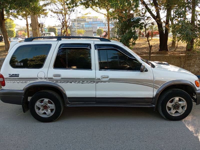 Beautiful KIA Sportage 2004, Non accidental guaranteed, Almost Genuine 7