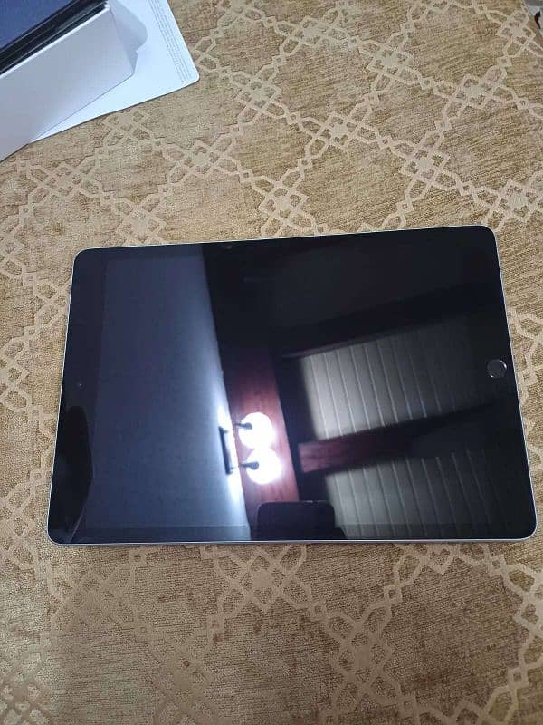 9th Generation ipad 1