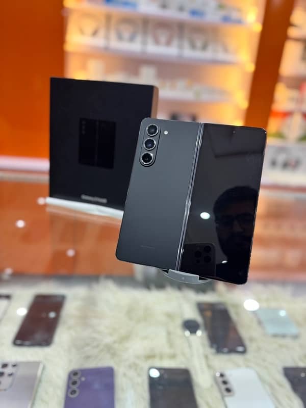 Samsung Galaxy Z Fold 5 Non PTA 0