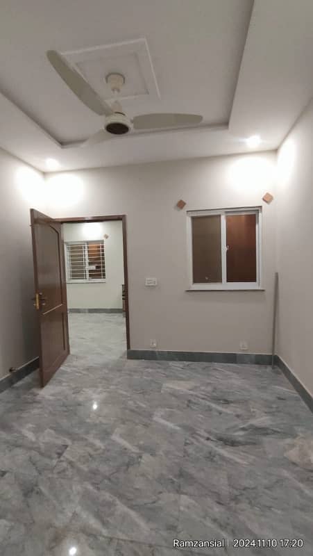 Iqbal town 3 Marla triple story zeenat block 1