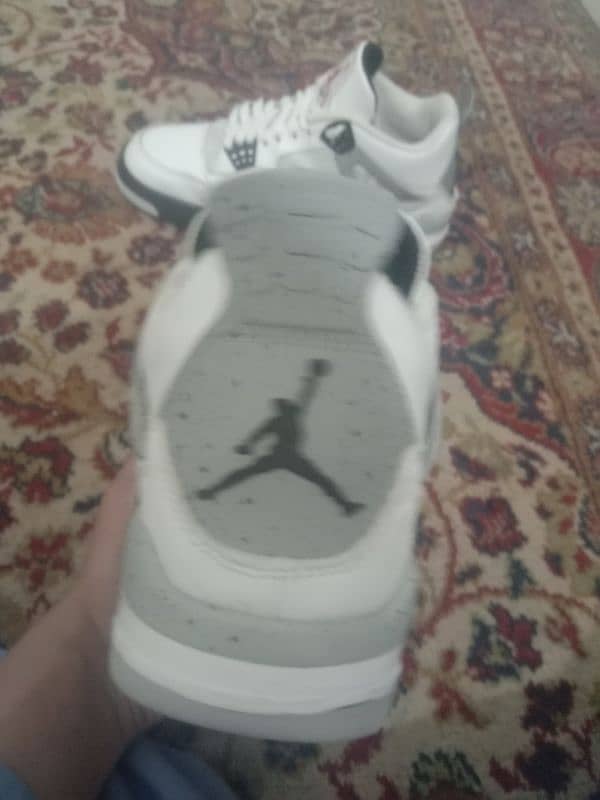 Air Jordan 4 White cement (read description before buying) 3