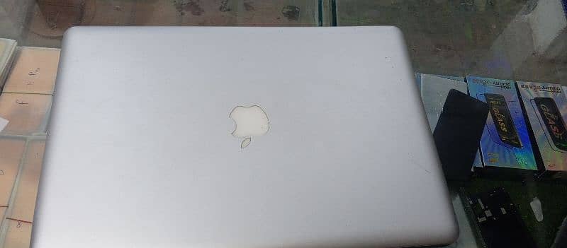 MAC Book pro 0