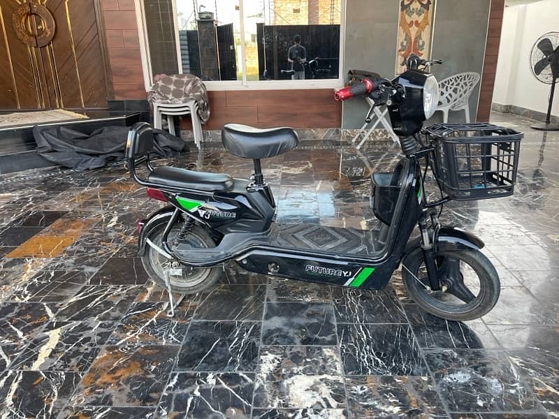 YJ FUTURE ELECTRIC SCOOTER 0