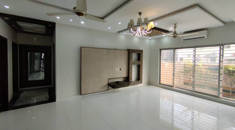 1 Kanal House for Rent in DHA Lahore Phase 6 Near Beaconhouse School 39