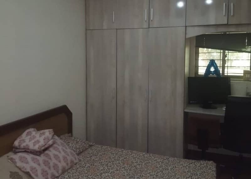 1 Kanal House Use Available For Sale 9