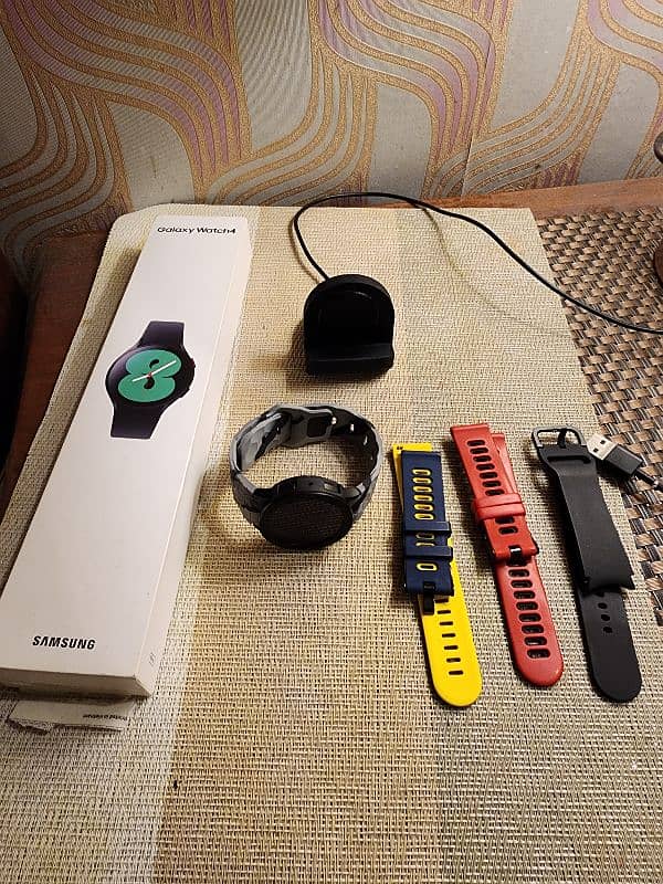 SAMSUNG WATCH 4 40MM USED FOR SALE 5