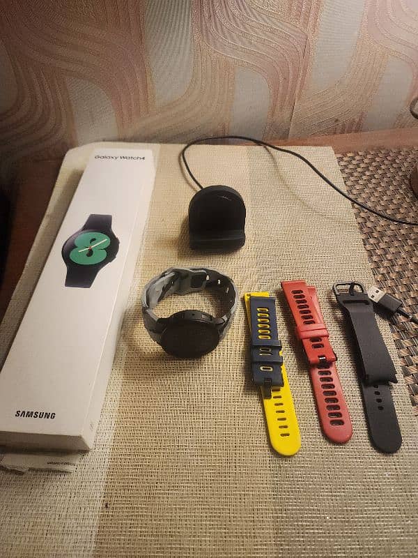 SAMSUNG WATCH 4 40MM USED FOR SALE 6