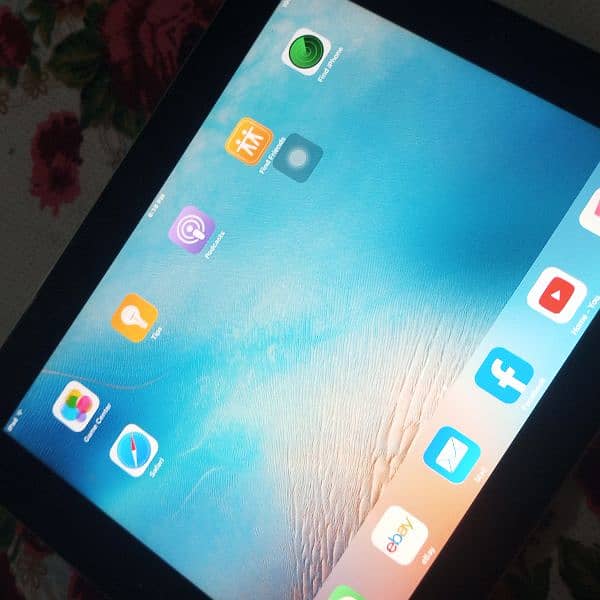 Ipad 3rd gen 16GB 4