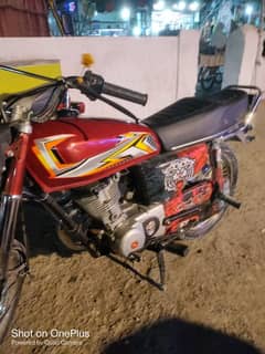 125 model 2004 koi Kam nhi he full ok he