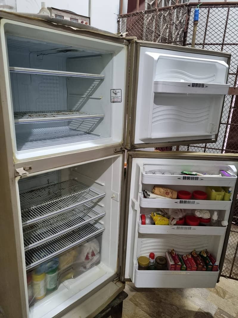 16 cu ft refrigerator 1