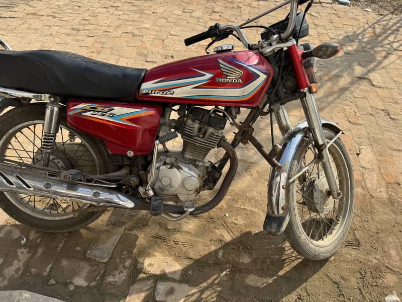 Honda CG 125 2016 model Red 1