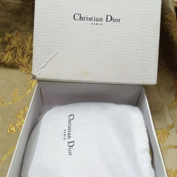 ladies belt company CHristian Dior PARIS 2