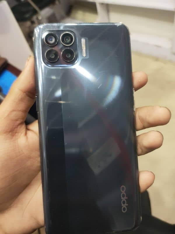 oppo F17PRO 4