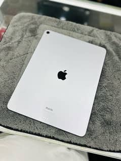 iPad Air m2 13 inch