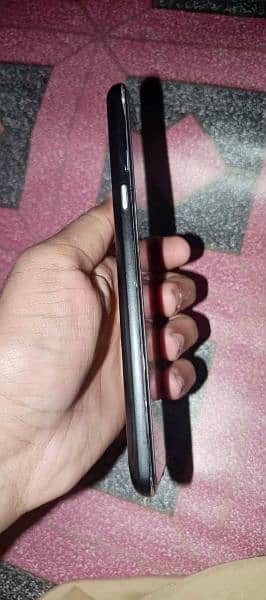 Lg v60 cndtion 8/10 nan pta hy 0