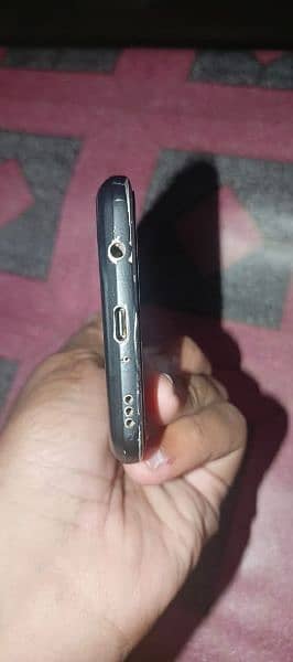 Lg v60 cndtion 8/10 nan pta hy 2