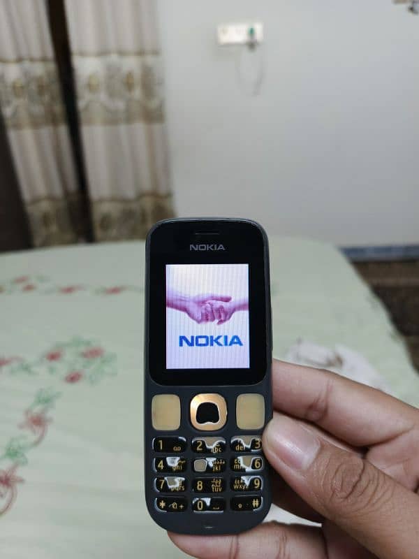 Nokia 101 Dual Sim with Memory card slot 0