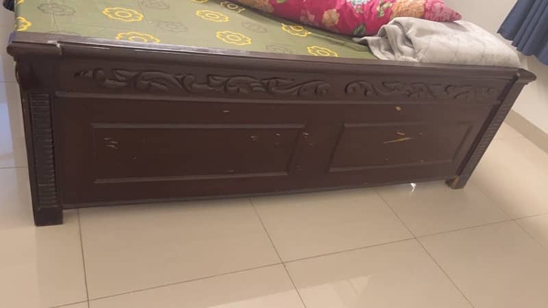 Double King Size Bed - Excellent Condition (Without Mattress) 3