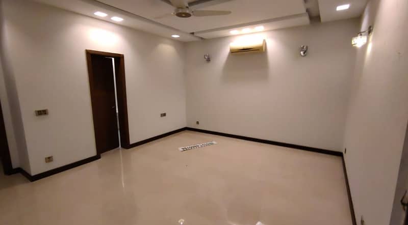 1 Kanal House for Rent in DHA Lahore Phase 5 Near Lums University 5