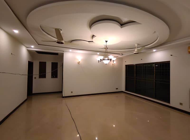 1 Kanal House for Rent in DHA Lahore Phase 5 Near Lums University 11