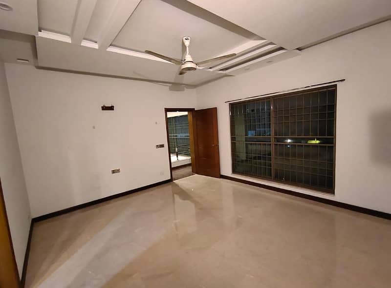 1 Kanal House for Rent in DHA Lahore Phase 5 Near Lums University 37