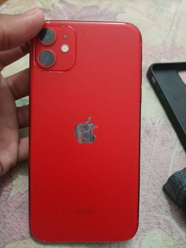 Used IPhone 11 non pta water pack 1