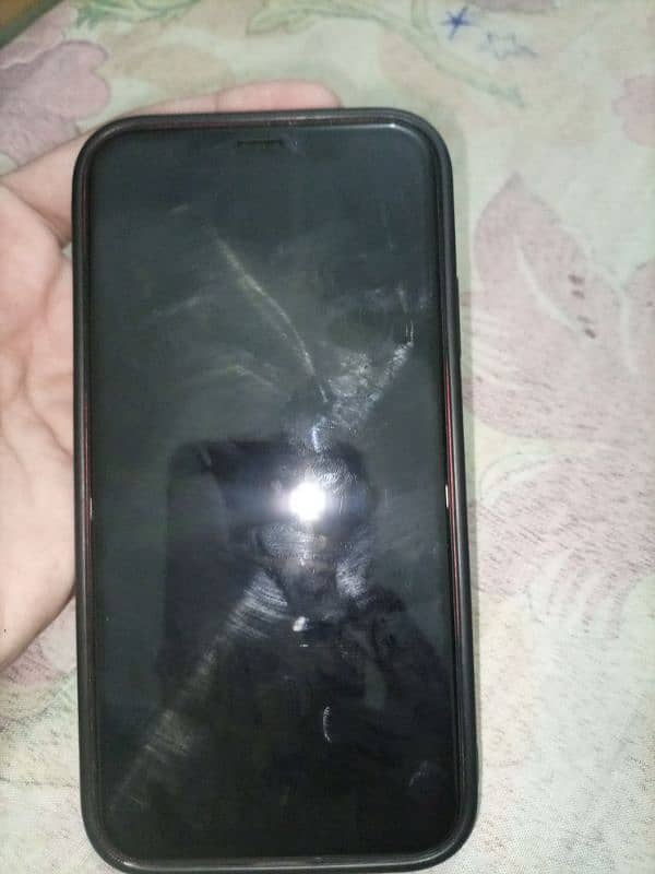 Used IPhone 11 non pta water pack 3