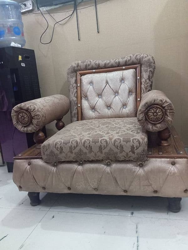 5 seater royal sofa set 1