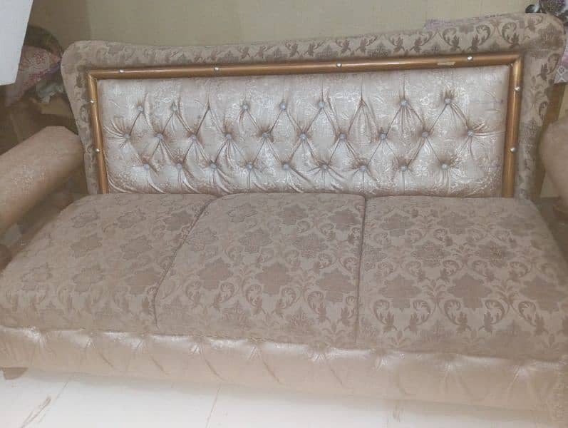 5 seater royal sofa set 3