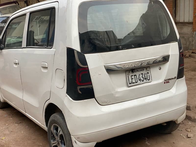 Suzuki Wagon R 2017 3