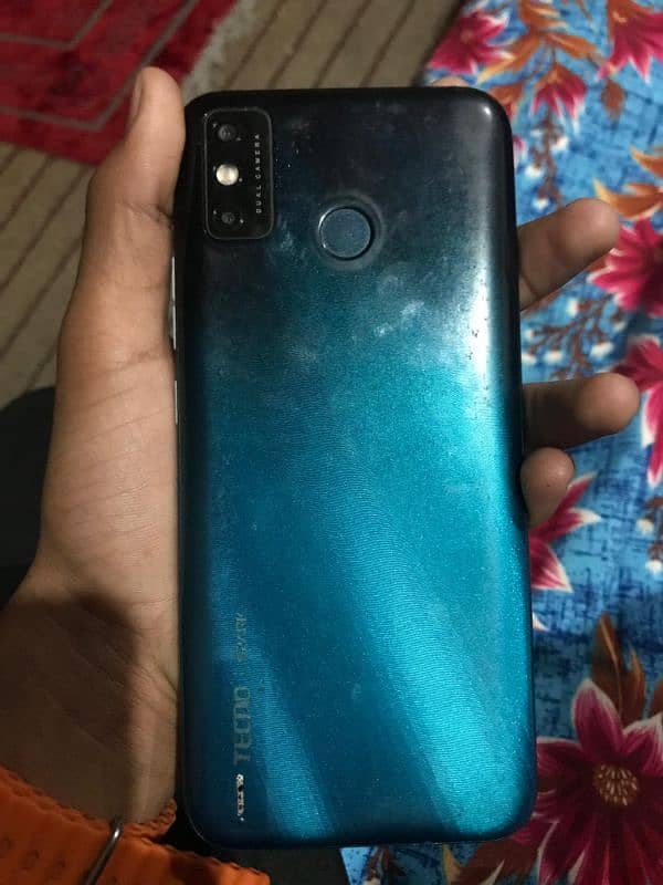 tecno spark go 6HA 4 64GB 3