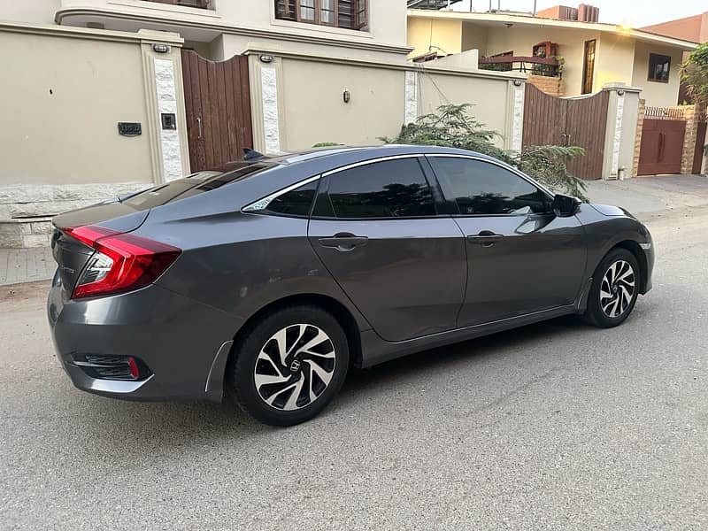 Honda Civic Vti Prosmatec 2016 Registered 2017 One Owner Like New 6