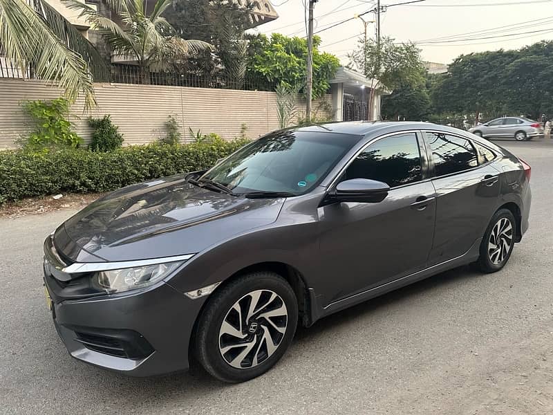 Honda Civic Vti Prosmatec 2016 Registered 2017 One Owner Like New 8