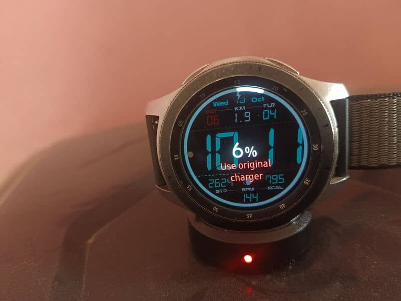 samsung watch four . . . used but like new. . awsm battery 9