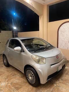 Toyota iQ 2012